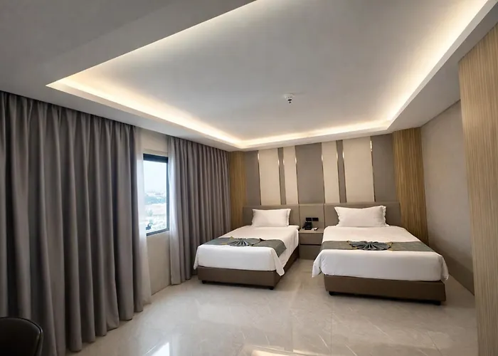 Hotel Palette Airport